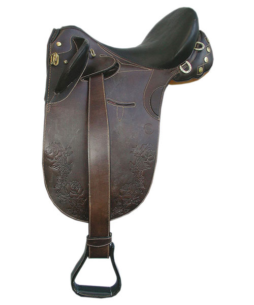 STOCK SADDLE WITHOUT ORN